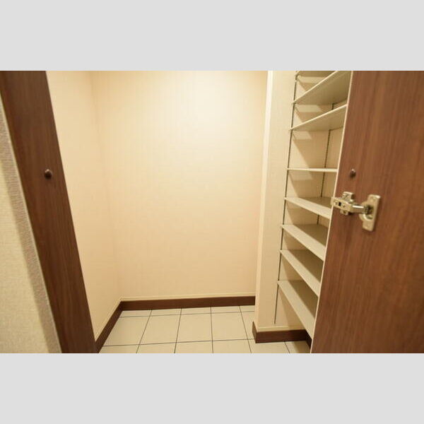 その他 (シューズクローク)