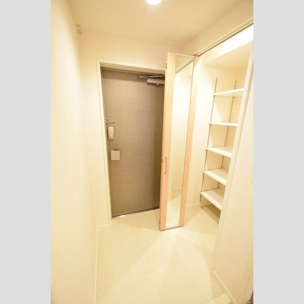 玄関 (シューズBOX!)