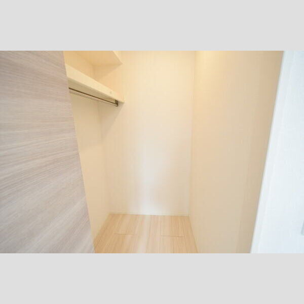 収納 (ウォークインクローゼット)