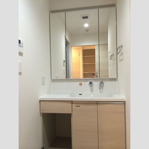 洗面所 (洗面化粧台)