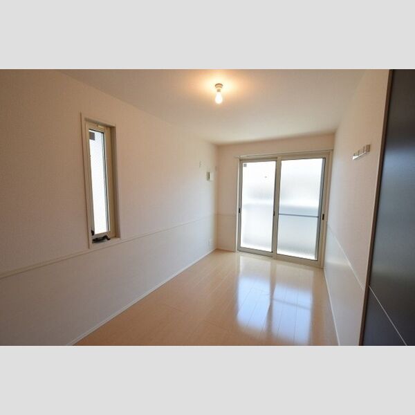 その他 (2階6帖洋室)