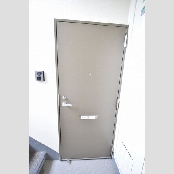 玄関 (玄関ドア)