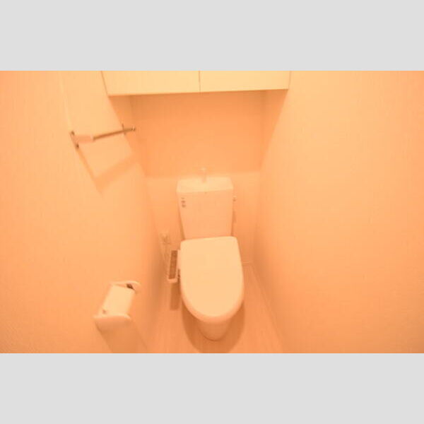 トイレ (温水洗浄暖房便座)