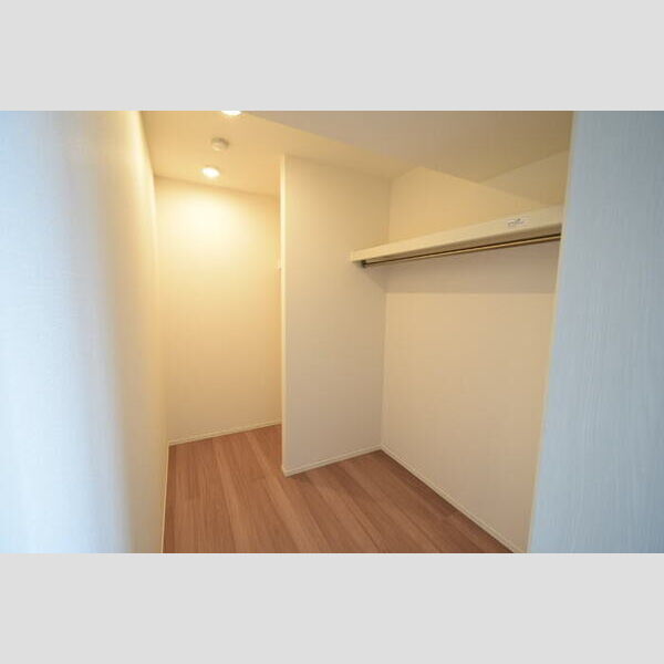 収納 (ウォークインクローゼット)