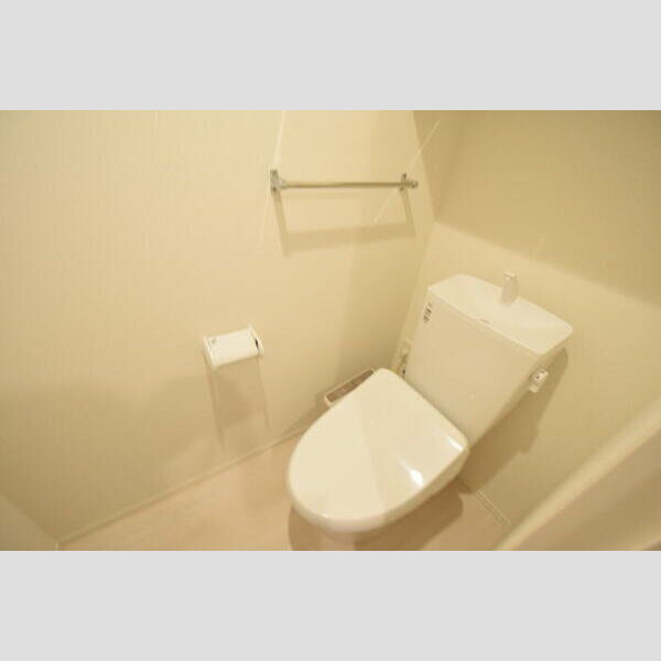 トイレ (温水洗浄暖房便座)