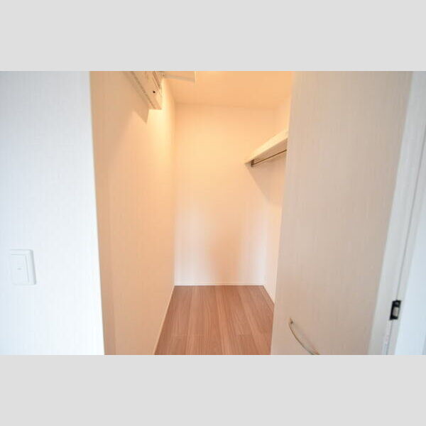 収納 (ウォークインクローゼット)