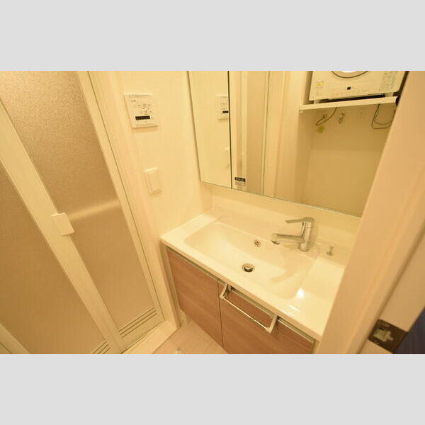 洗面所 (洗髪洗面化粧台)