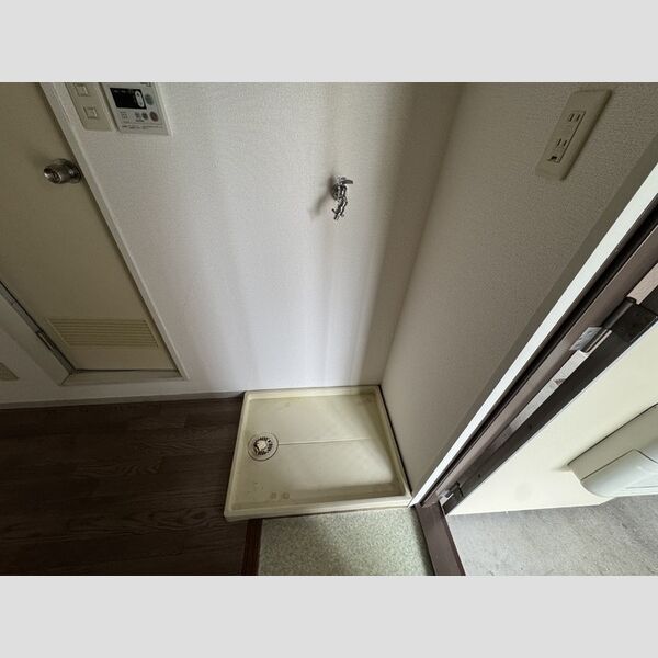 その他設備 (室内洗濯機置場)