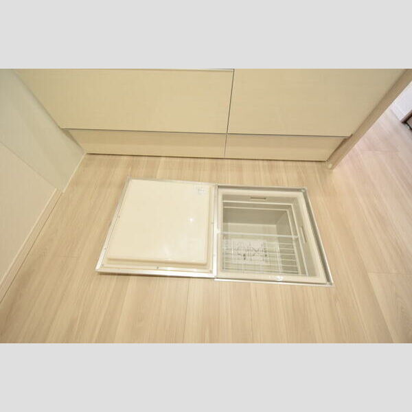 その他 (床下収納)