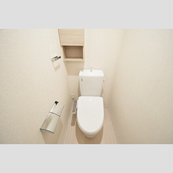 トイレ (温水洗浄暖房便座)