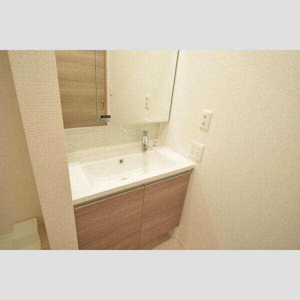 洗面所 (洗髪洗面化粧台)