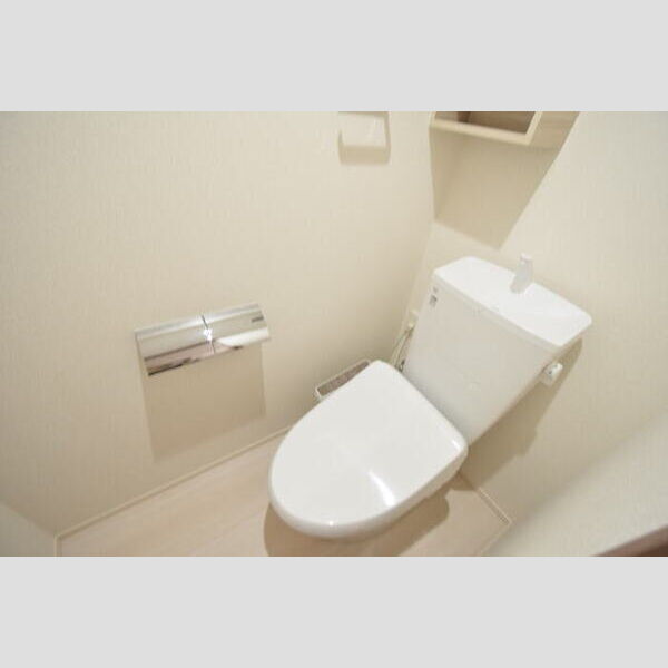 トイレ (温水洗浄暖房便座)