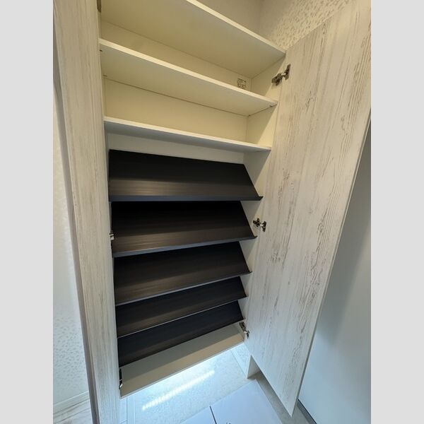 その他設備 (シューズボックス)