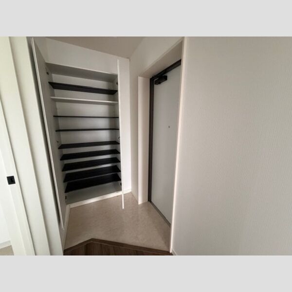 玄関 (シューズBox)