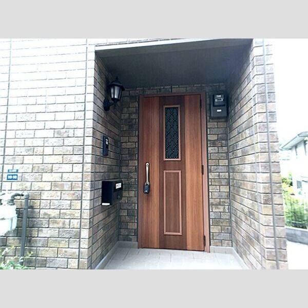 玄関 (玄関ドア)