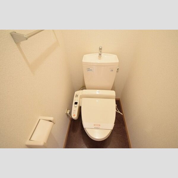 トイレ (温水洗浄暖房便座)