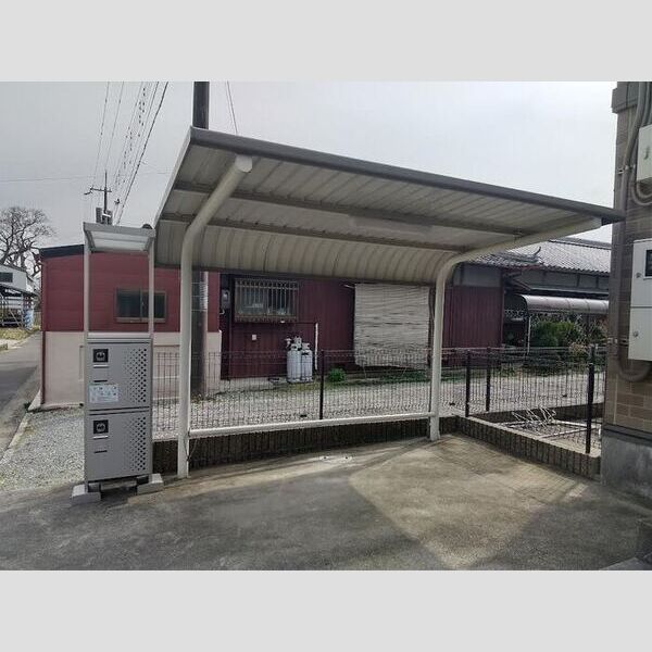 現地周辺 (駐輪場)