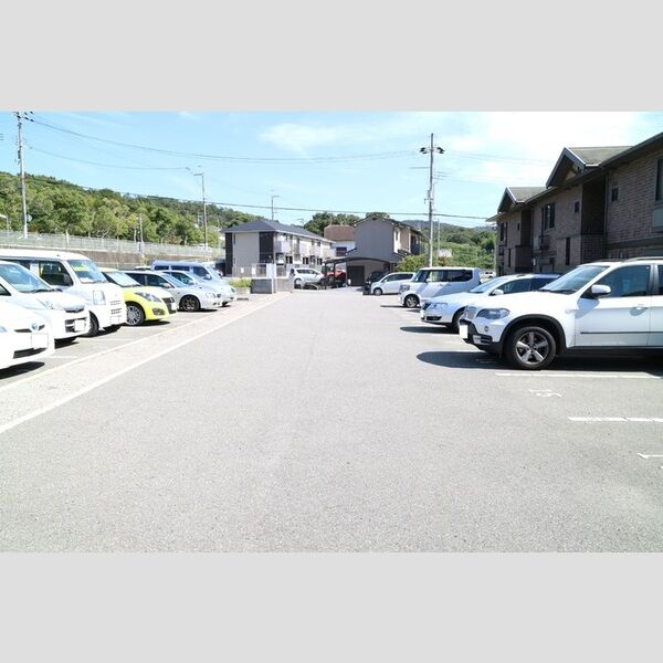 駐車場 (駐車場)