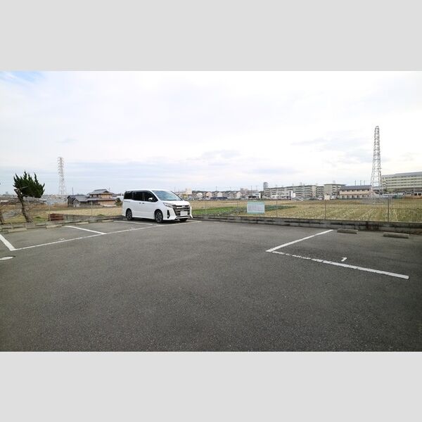 駐車場 (駐車場)