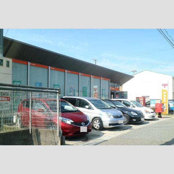 現地周辺 (伊川谷郵便局(1577m))