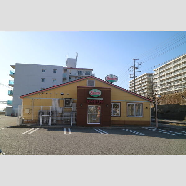 現地周辺 (サイゼリヤ垂水海岸通店(約574m))