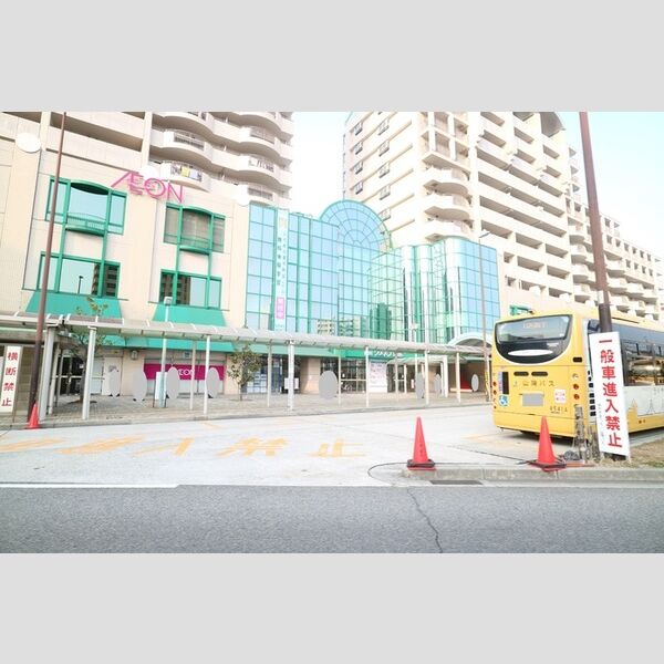 現地周辺 (イオン垂水店(640m))