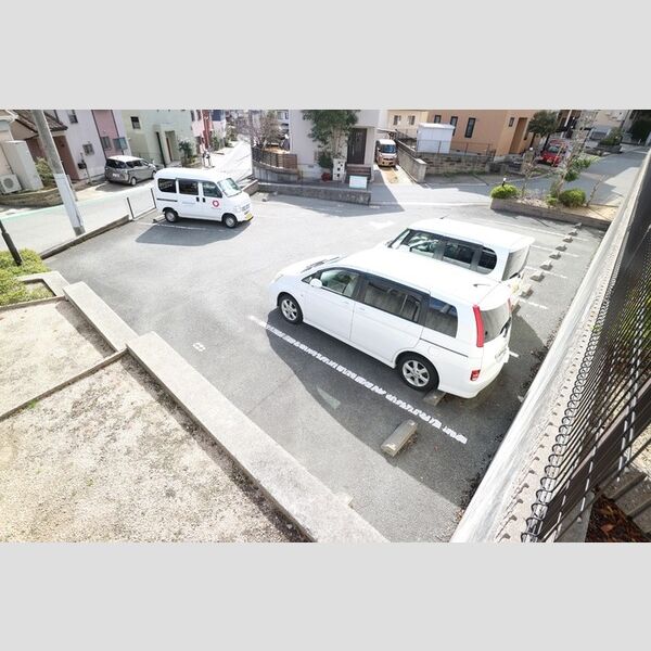 駐車場 (駐車場)