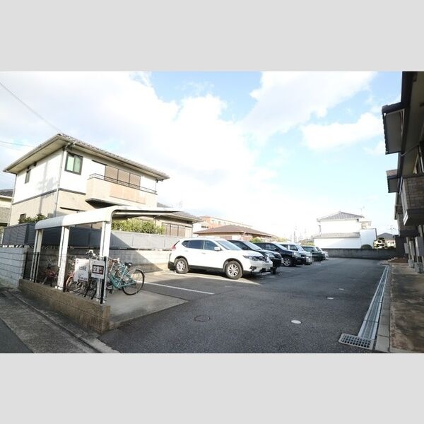 駐車場 (駐車場)