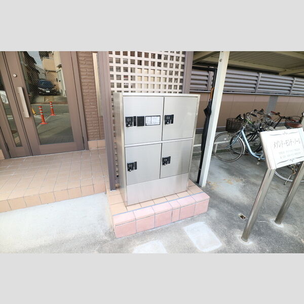 現地周辺 (宅配ボックス)