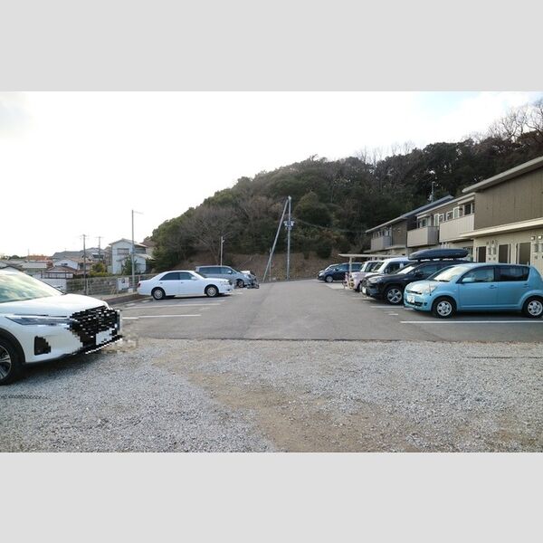 駐車場 (駐車場)