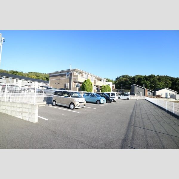 駐車場 (駐車場)