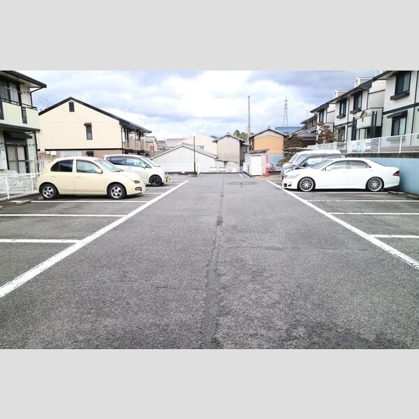 駐車場 (駐車場)