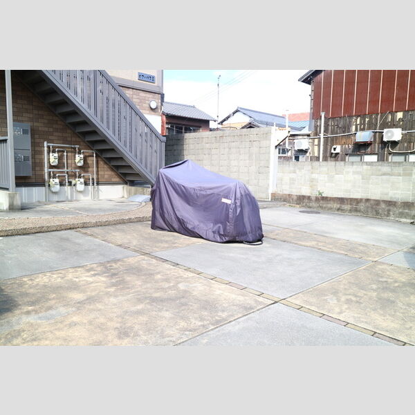 駐車場 (駐車場)