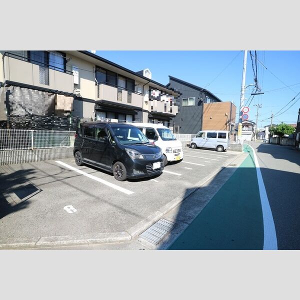 駐車場 (駐車場)