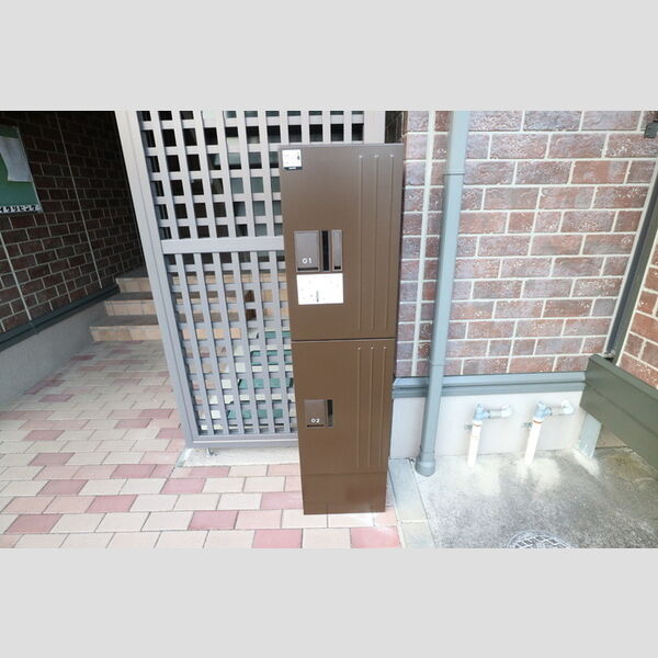 現地周辺 (宅配ボックス)