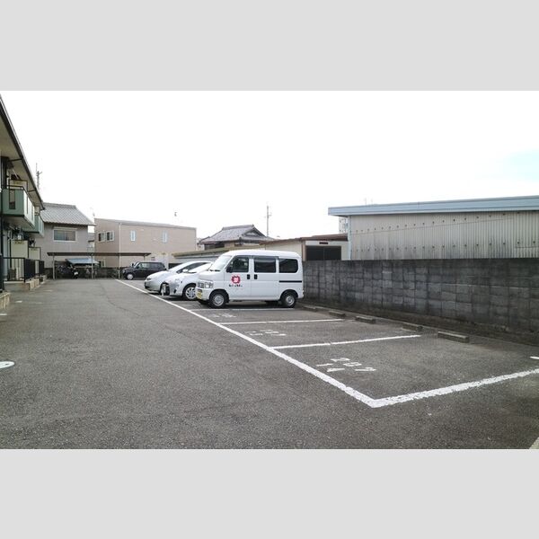 駐車場 (駐車場)