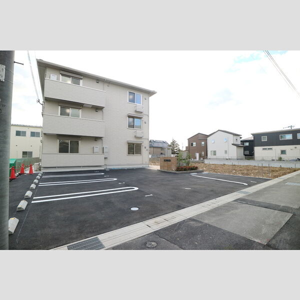 駐車場 (駐車場)