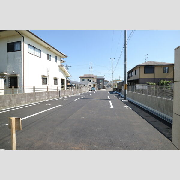 駐車場 (駐車場)