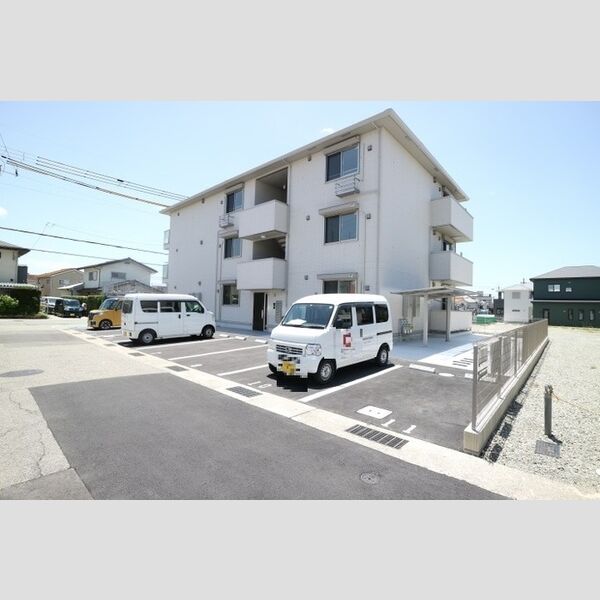 駐車場 (駐車場)