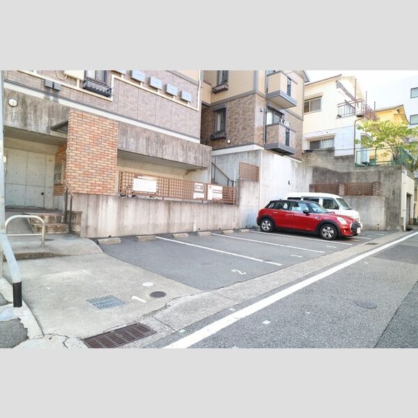 駐車場 (駐車場)