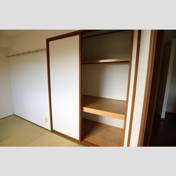 その他 (押入れ収納)
