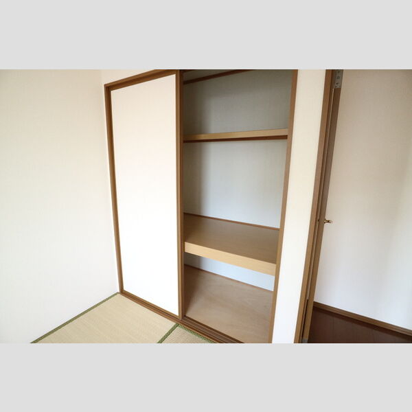 その他 (押入れ収納)