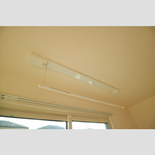 その他 (室内物干し)