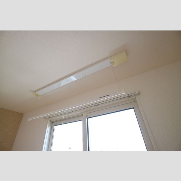 その他 (室内物干し)