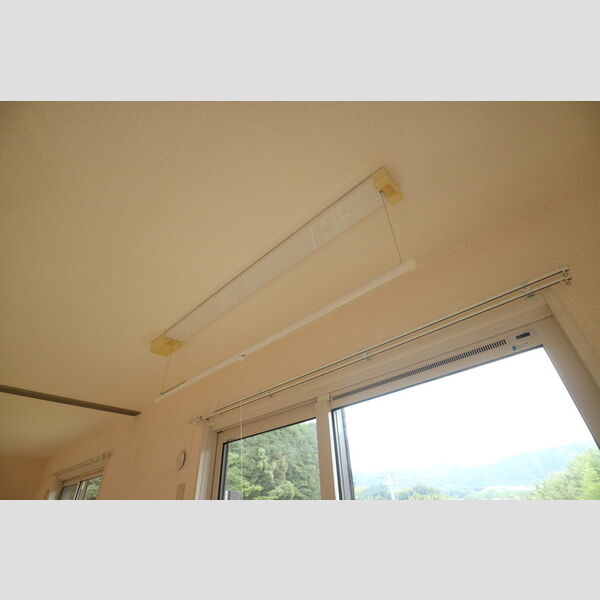 その他 (室内物干し)