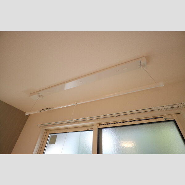 その他 (室内物干し)