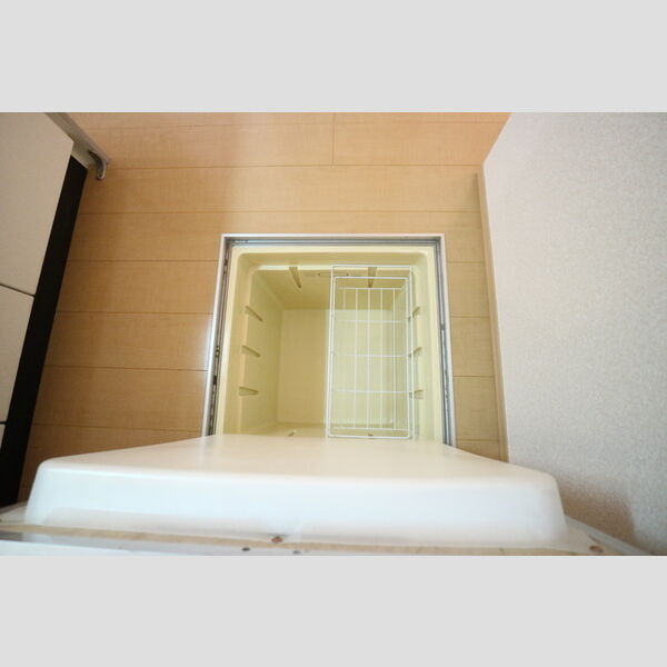 その他 (床下収納)