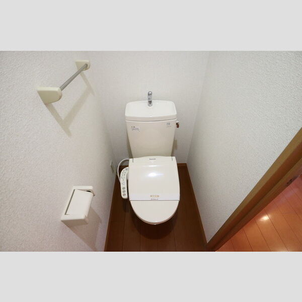 トイレ (温水洗浄暖房便座)