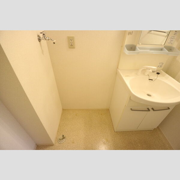 その他 (洗濯機置場)