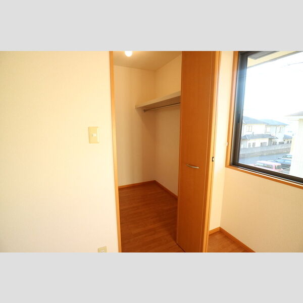 収納 (ウォークインクローゼット)